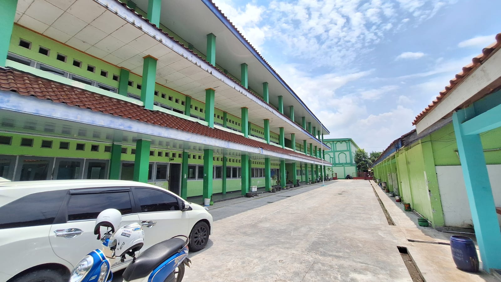Gedung Utama 3 Lantai